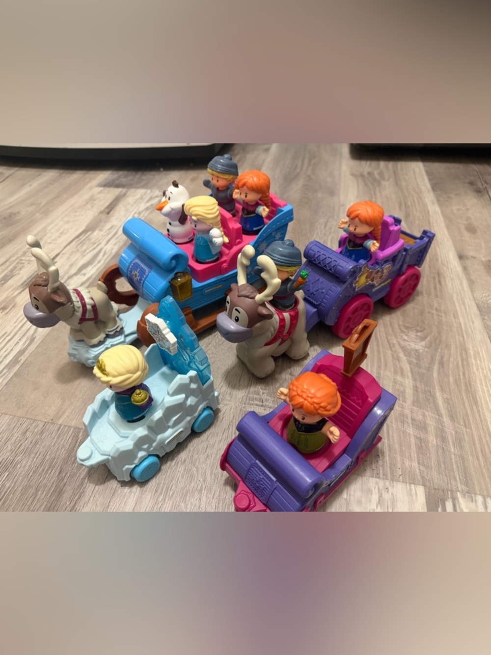 Little People Frozen Lot